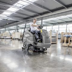37 - Floor Cleaning Machines